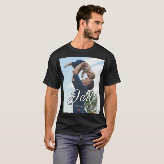 Dad Established Fun Script Photo Heart Gift  Tシャツ (正面フル)