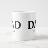 Dad Established Minimal Simple Text Est Year ジャンボコーヒーマグカップ (正面)