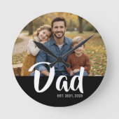 Dad Established Modern White Script Photo ラウンド壁時計 (正面)