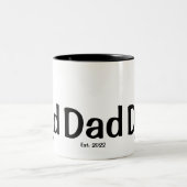 Dad  Established New Dad Gift  ツートーンマグカップ (中央)