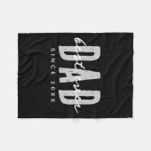 Dad Ever Since 20xx Modern Simple Preppy  フリースブランケット (正面(横))