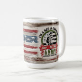 Dad Grandpa Retired Army Mug, USA Flag Gift コーヒーマグカップ (正面右)