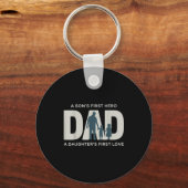 Dad Holding Kids Family Silhouette Father Quote  キーホルダー (正面)