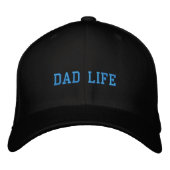 Dad Life Varsity Athletic Fatherhood Lifestyle  刺繍入りキャップ (正面)