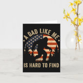 Dad Like Me Is Hard To Find Bigfoot Usa Flag Funny カード (黄色い花)