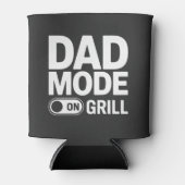 Dad Mode Grill On BBQ Humor 缶クーラー (正面)