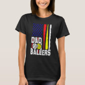 Dad of Ballers Men Softball Baseball Player Fathe Tシャツ (正面)