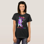 Dad Of The Birthday Princess Flossing Unicorn Men  Tシャツ (正面フル)