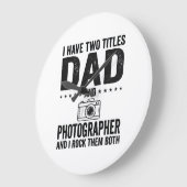 Dad Photographer Vintage Engraving Shirt Design_1 ラージ壁時計 (傾斜)