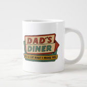 Dad’s Diner Retro Sign – Ben-Day 1950s Pop Art ジャンボコーヒーマグカップ (右)