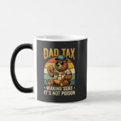 Dad Tax Funny Bear Father Humor Design モーフィングマグカップ (左)