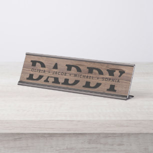 "Daddy"パーソナライズされた Kids's Names Wood Black デスクネームプレート