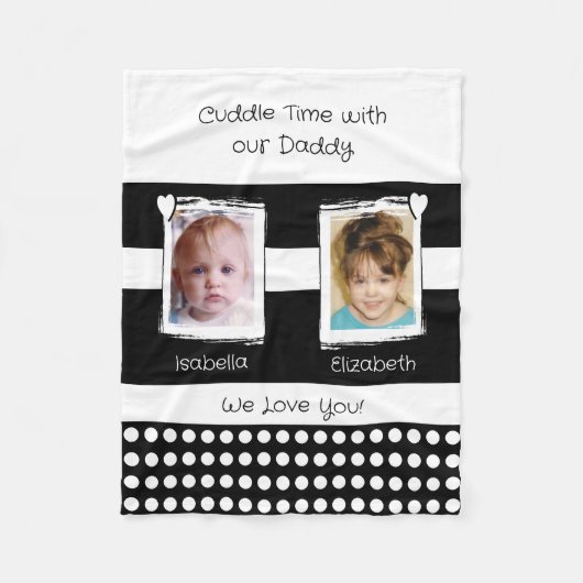 Daddy cudle time 2枚の写真の名前は白い黒 フリースブランケット (正面)