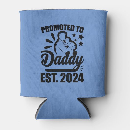 Daddy EST 2024に昇格 缶クーラー (正面)