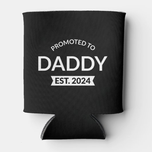 Daddy Est 2024 Iiに昇格 缶クーラー (正面)
