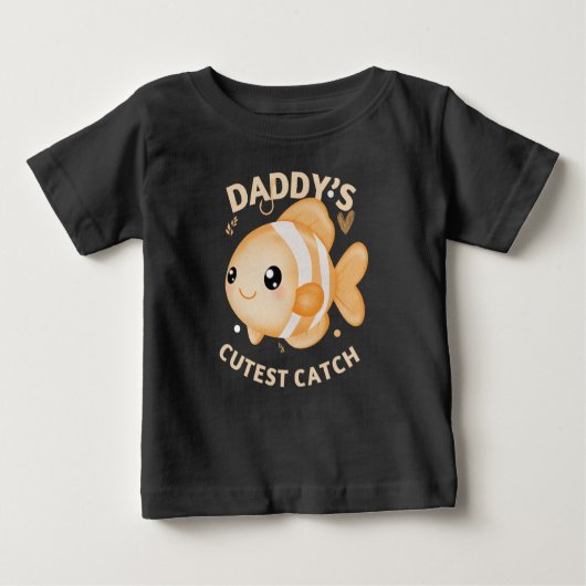 Daddy’s Cutest Catch Fishing Funny Baby ベビーTシャツ (正面)