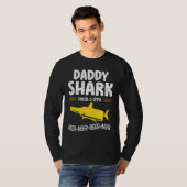Daddy Shark Needs A Drink Beer Happy Father Day Da Tシャツ (正面フル)