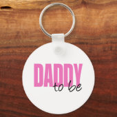 Daddy To Be (ピンクブロックフォント) キーホルダー (正面)