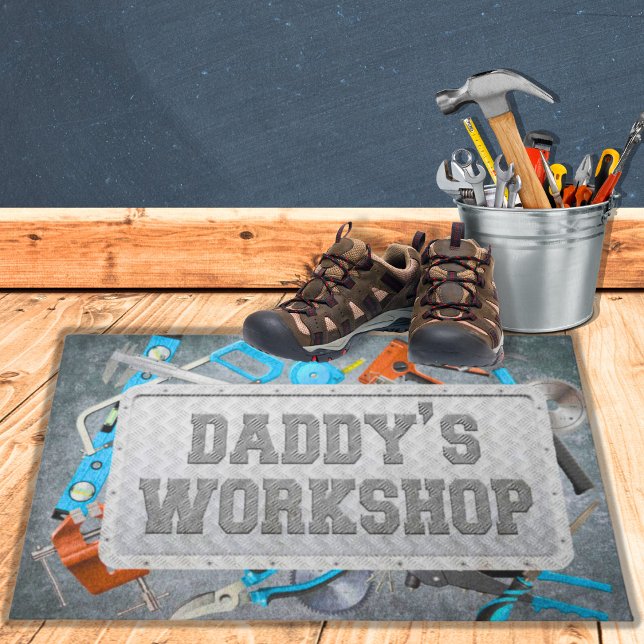 Daddy's Workshop Mancave産業用ツールforパパ ドアマット (Dad's Workshop Floor Mat / Doormat Metal Sheet with Carpentry Tools Father's Day Gift Idea for Dad)