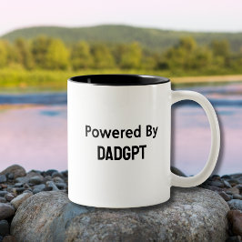 DadGPTでパワーを得たおもしろお誕生日 - AIジョーク ツートーンマグカップ