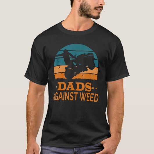 Dads Against Weed Funny Gardening Lawn Mowing Lawn Tシャツ (正面)
