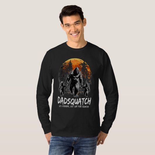 Dadsquatch Like A Grandpa Just Way More Squatchy V Tシャツ (正面フル)