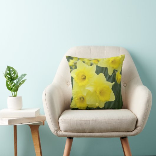 Daffodils RF) クッション (椅子)