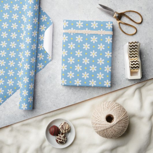 Dainty Daisy Pattern on Light Blue Wrapping Paper ラッピングペーパー (クラフト)