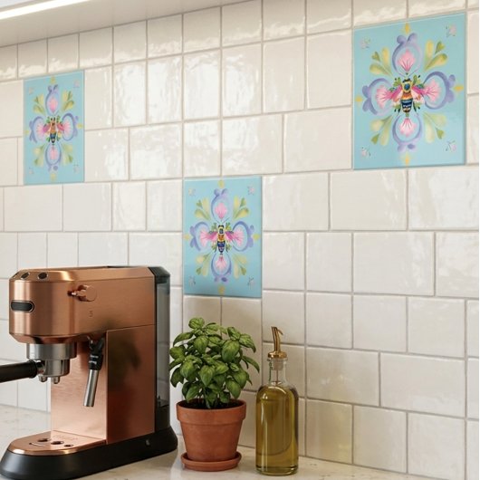 Dainty Honey Bee Unique Accent タイル