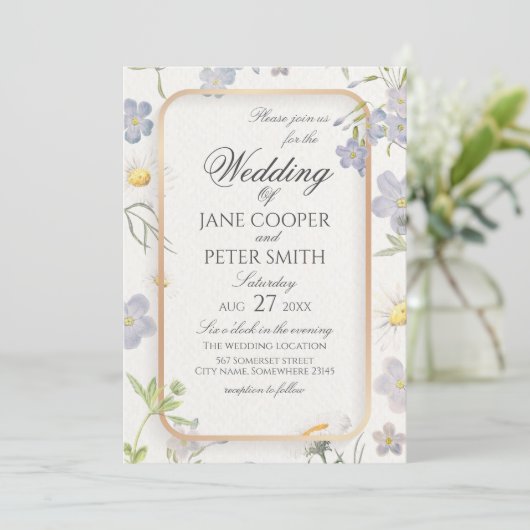 Daisies and wildflowers floral Wedding Invitation 招待状 (スタンド正面)
