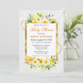 Daisies & Yellow Summer Flowers Gold Baby Shower 招待状 (スタンド正面)