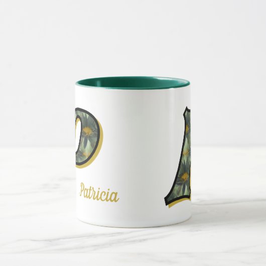 Daisy Monogram Initial P Personalized マグカップ (中央)