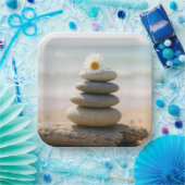 Daisy on a Stone Beach Cairn With Driftwood ペーパープレート (パーティー)