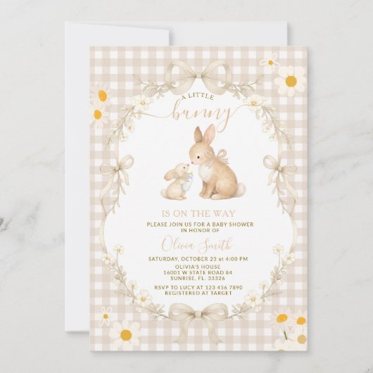 Daisy Spring Neutral Gingham Bunny Baby Shower 招待状 (正面)