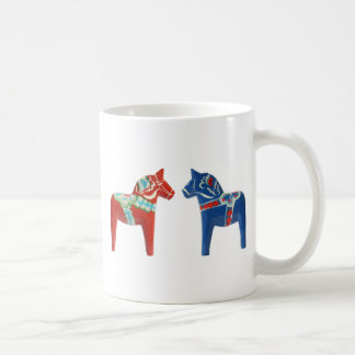 Dalaの赤く及び青の馬 コーヒーマグカップ
