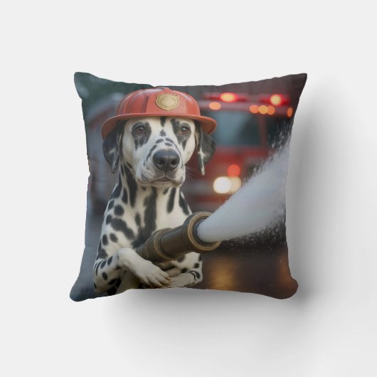 Dalmatian Dog With a Fire Hose クッション (裏面)