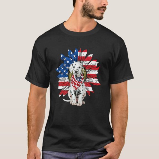 Dalmatian Patriot American Flag Sunflower Independ Tシャツ (正面)