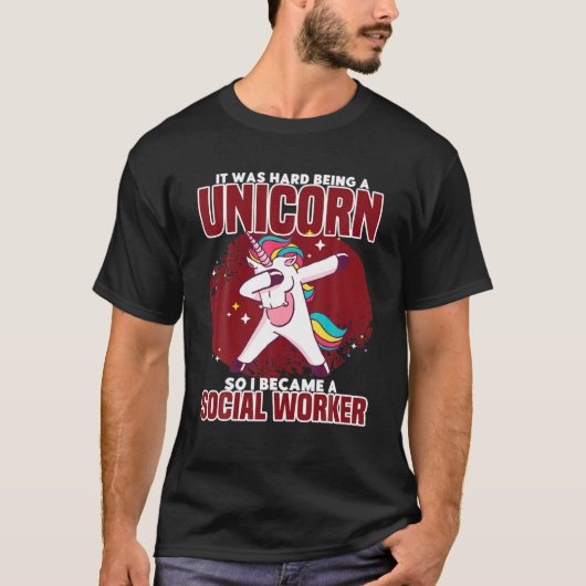 Danabbing Unicornおもしろいソーシャルワーカー神秘的な信条 Tシャツ (正面)
