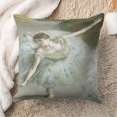Dancer in Green by Edgar Degas クッション (ブランケット)