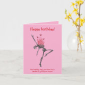 Dancing Red Flames Skeleton Funny Happy Birthday カード (黄色い花)