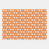 Dancing Rows Of Flying Ghosts Halloween  ラッピングペーパーシート (正面)