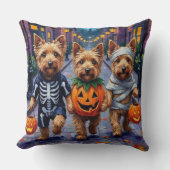 Dandie Dinmont Terrier Trick-or-Treating Halloween クッション (正面)