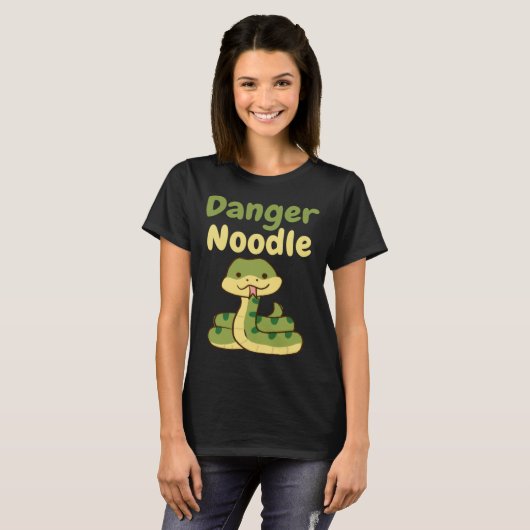Danger Noodle  Cute Snake Reptile Tシャツ (正面フル)