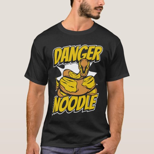 Danger Noodle Snake Owner Snake Banana Ball Pytho Tシャツ (正面)