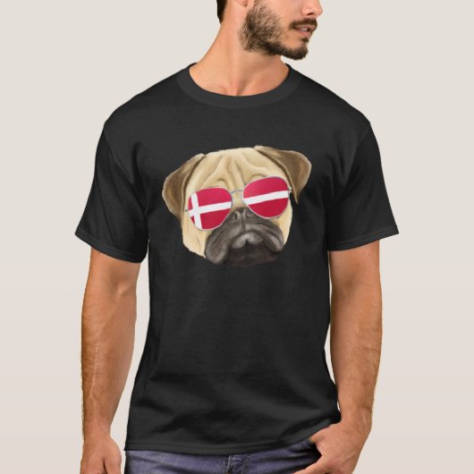 Danish Flag Pug Dog Denmark Pocket Tシャツ (正面)