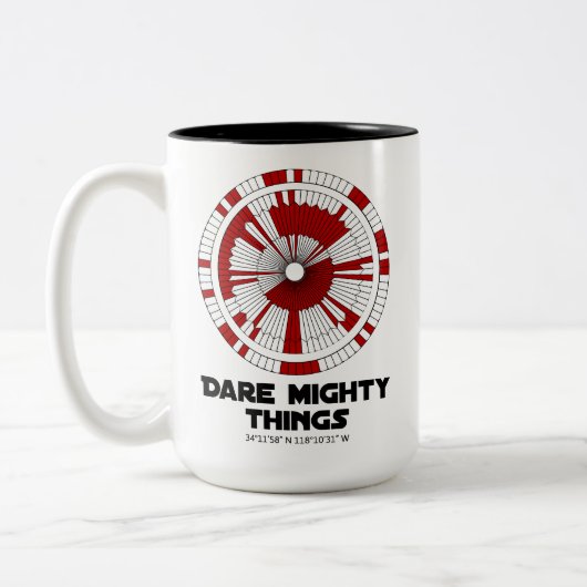Dare Mighty Things Perseverance Mars Rover Landing ツートーンマグカップ (左)