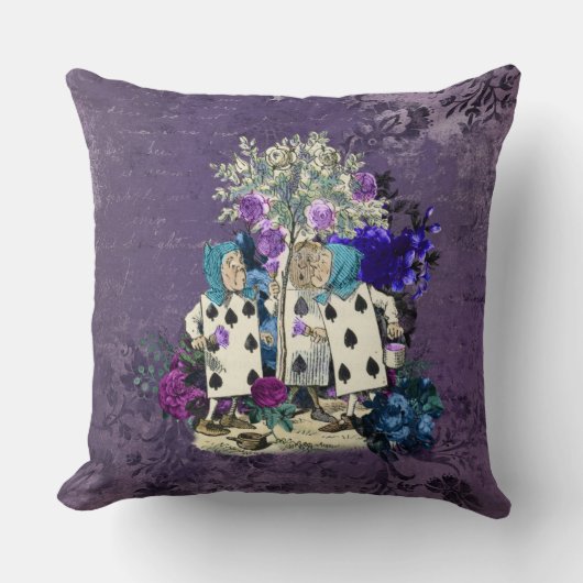 Dark Alice Caterpillar Rustic Deep Purple クッション (正面)