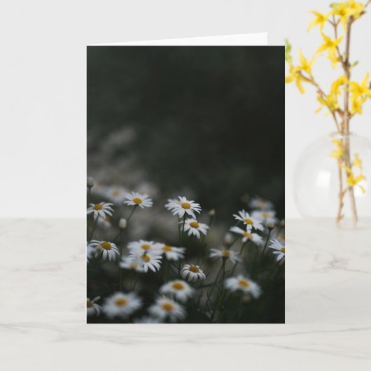Dark and moody meadow, Sympathy カード (黄色い花)
