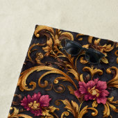 Dark Baroque Floral with Gold Scrolls ビーチタオル (インサイチュ)