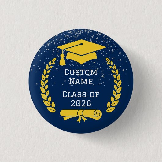Dark Blue & Gold Class of 2026 Graduation Button 缶バッジ (正面)
